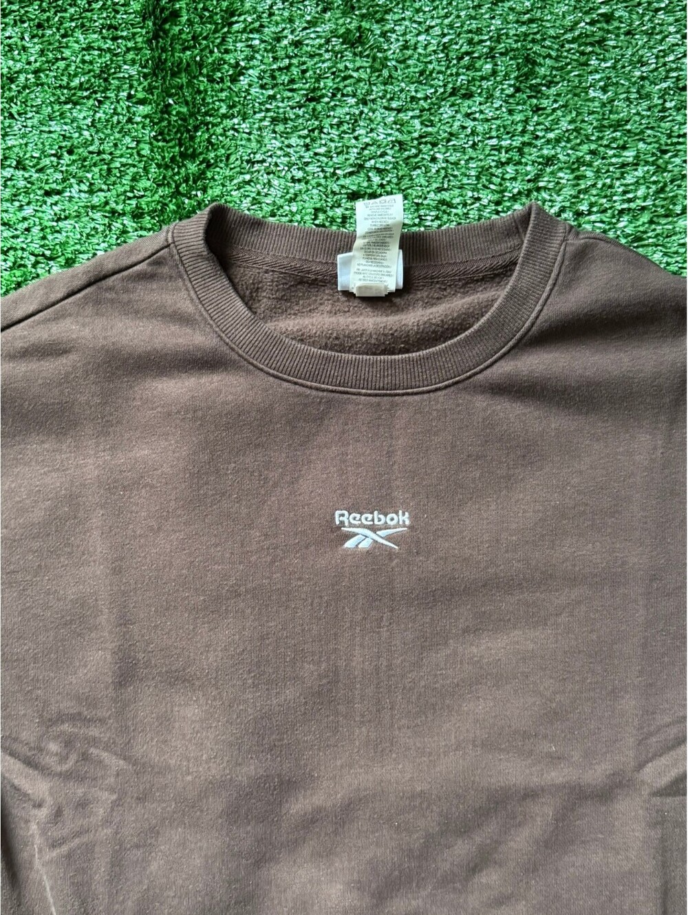 Reebok Women's Brown Crewneck-Size Medium